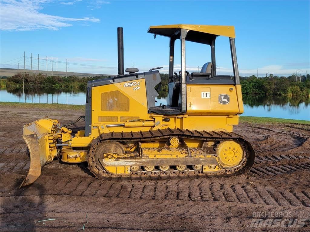 John Deere 450J LGP Kāpurķēžu buldozeri