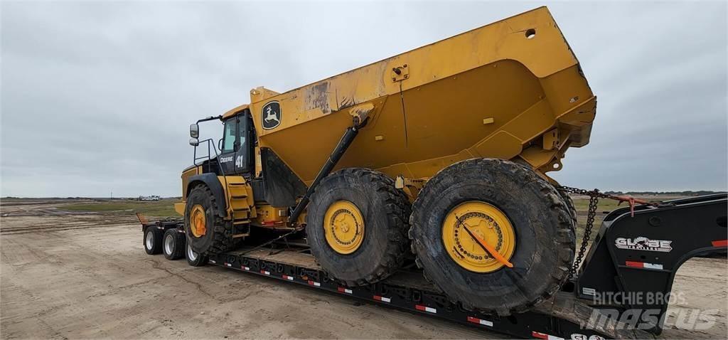 John Deere 460E Ūdens mašīnas