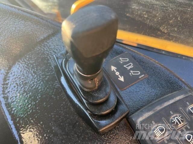 John Deere 460E Artikulētie pašizgāzēji