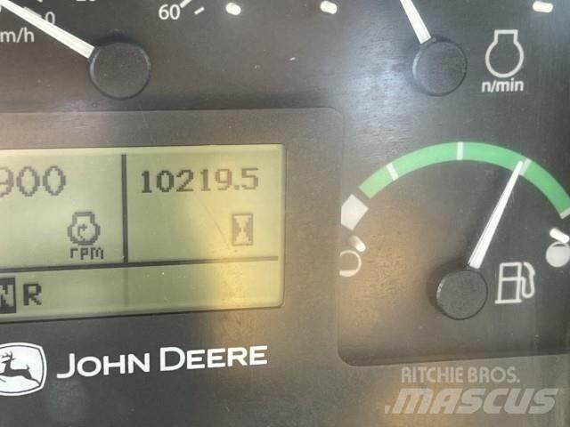 John Deere 460E Artikulētie pašizgāzēji