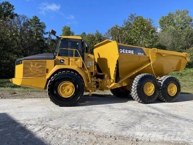 John Deere 460E Artikulētie pašizgāzēji