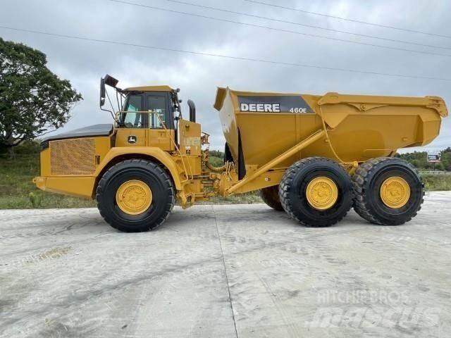 John Deere 460E Artikulētie pašizgāzēji