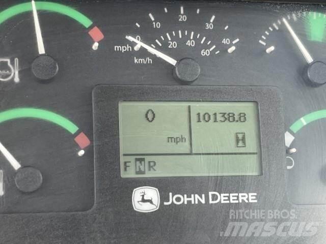 John Deere 460E Artikulētie pašizgāzēji