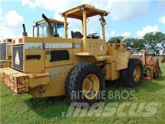 John Deere 544G Iekrāvēji uz riteņiem