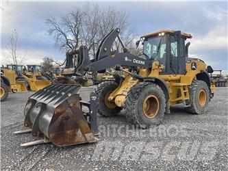 John Deere 624L Iekrāvēji uz riteņiem