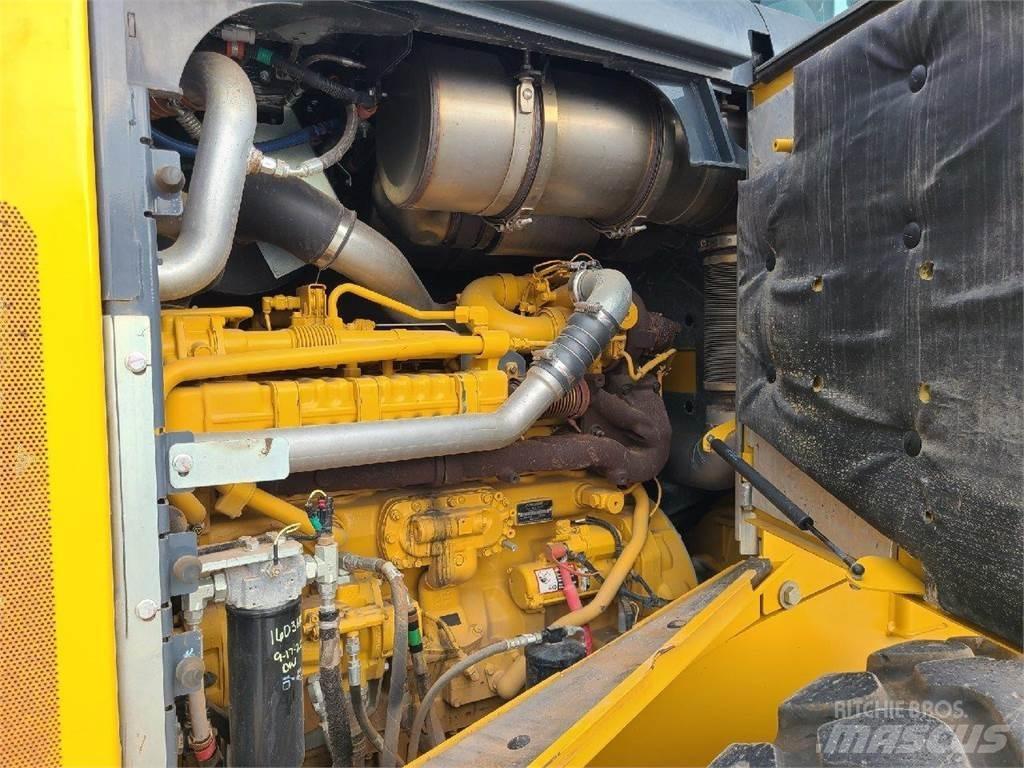 John Deere 644K Iekrāvēji uz riteņiem