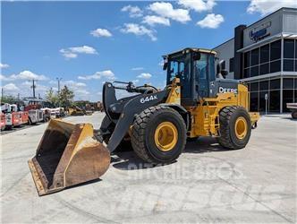 John Deere 644K Iekrāvēji uz riteņiem