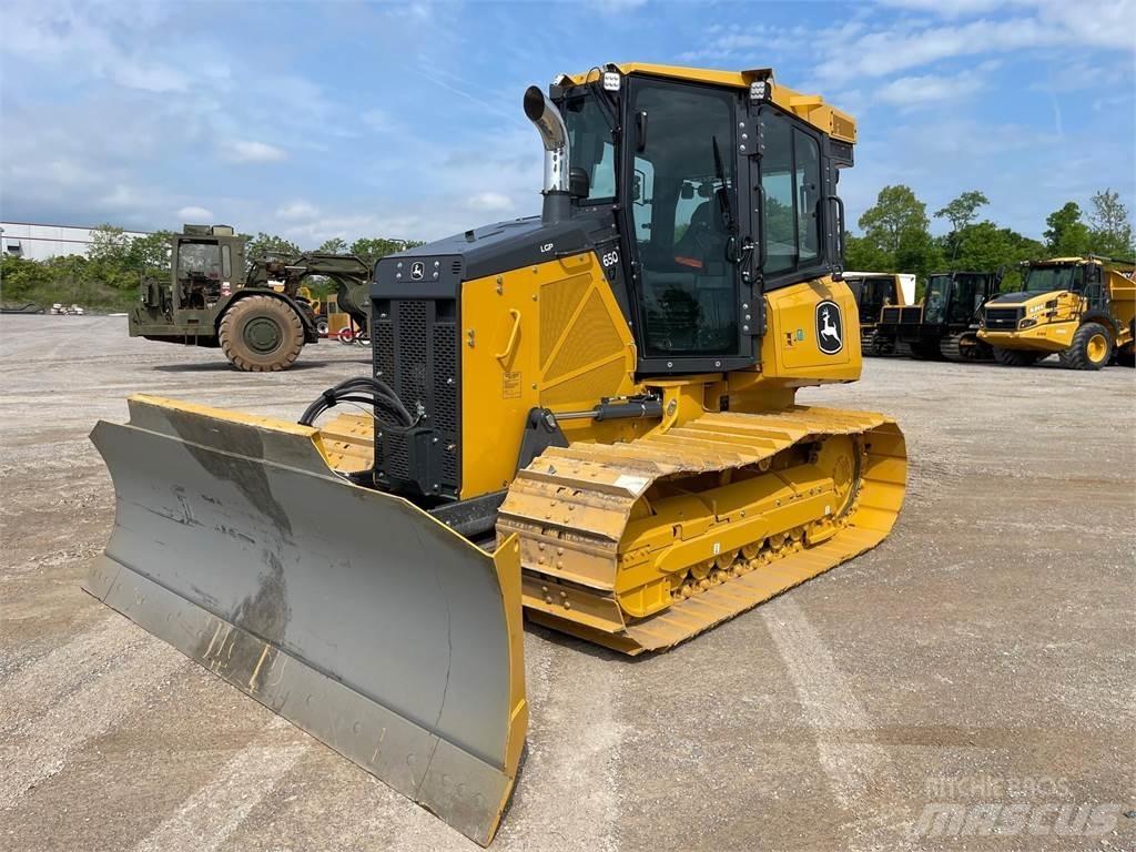 John Deere 650P LGP Kāpurķēžu buldozeri