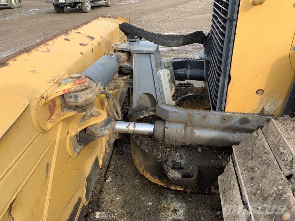 John Deere 750K LGP Kāpurķēžu buldozeri