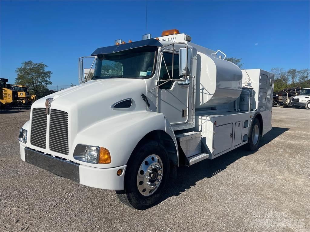 Kenworth T300 Būvniecība- Citi