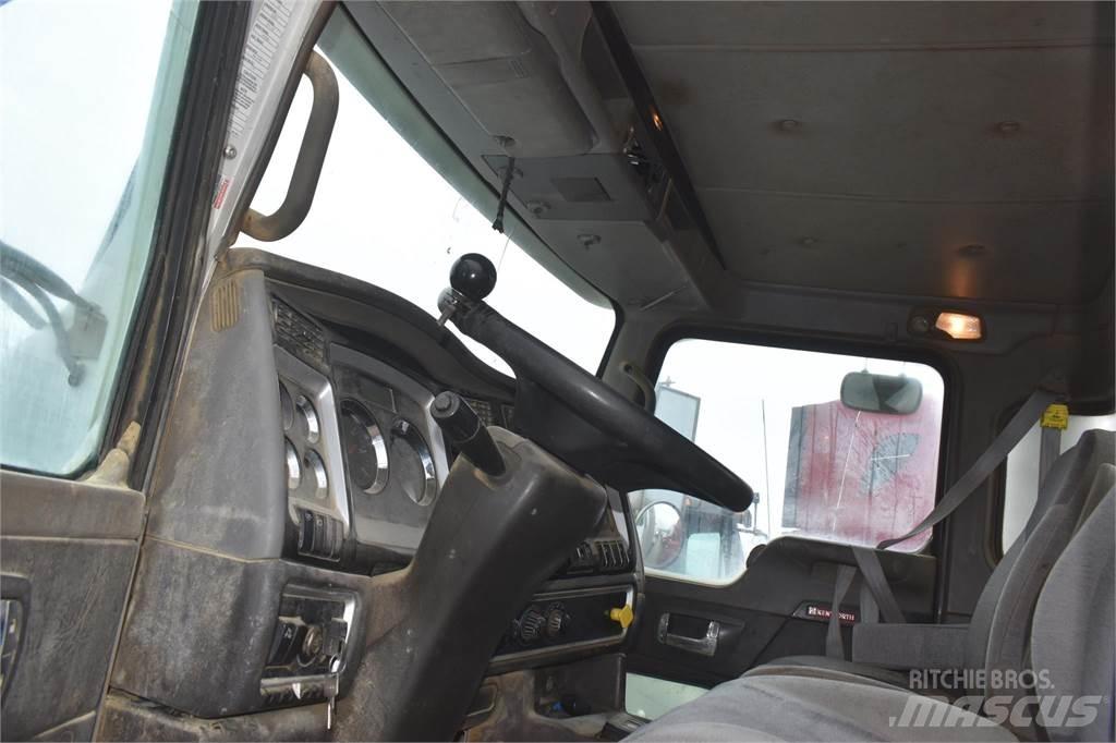 Kenworth T440 Betonvedēji