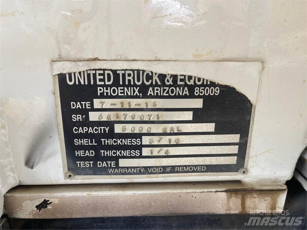 Kenworth T440 Ūdens mašīnas