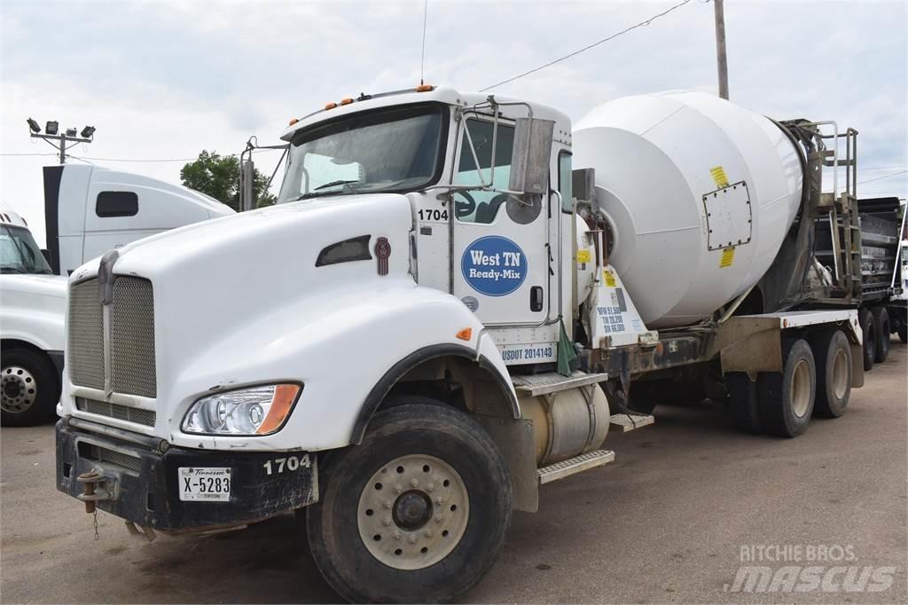 Kenworth T440 Betonvedēji