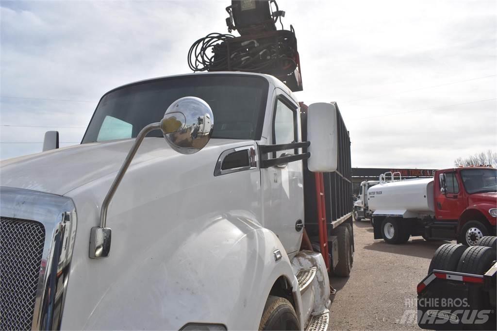 Kenworth T680 Smagās mašīnas ar celtni
