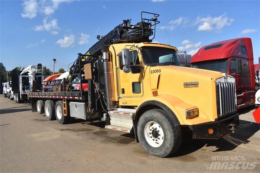 Kenworth T800 Smagās mašīnas ar celtni