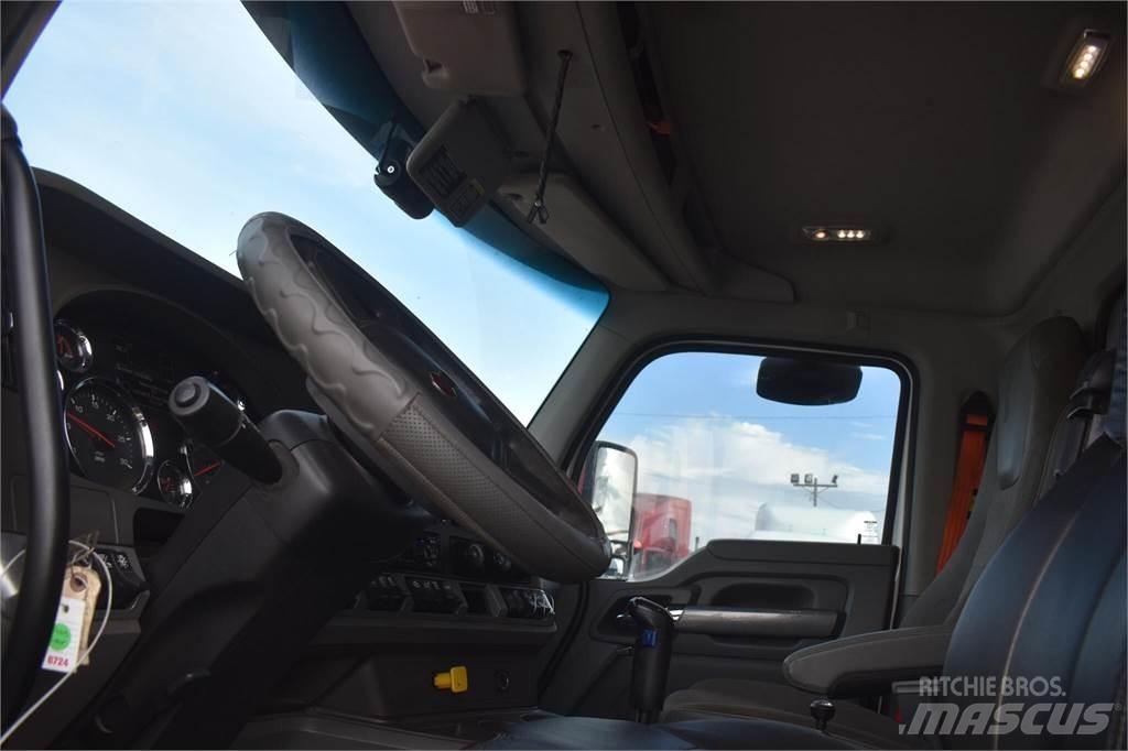 Kenworth T880 Pašizgāzējs