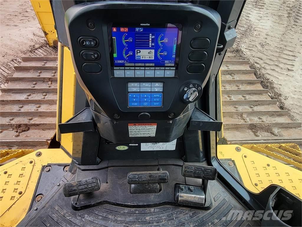Komatsu D65PX-18 Kāpurķēžu buldozeri