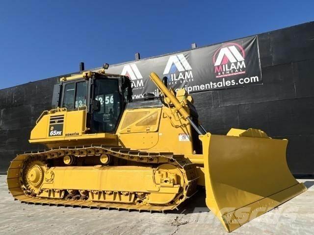 Komatsu D65PX-18 Kāpurķēžu buldozeri