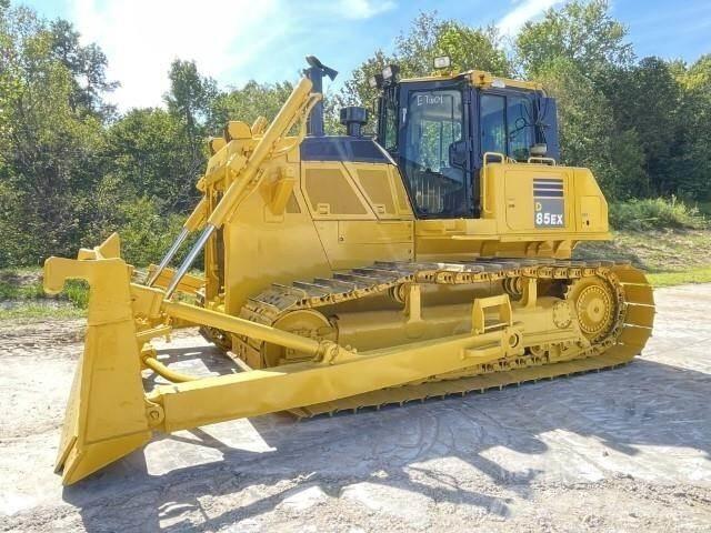 Komatsu D85EX Kāpurķēžu buldozeri