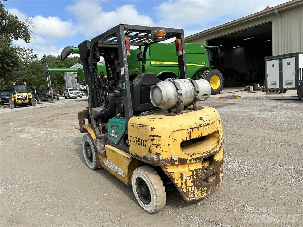 Komatsu FG25T-14 Autokrāvēji - citi