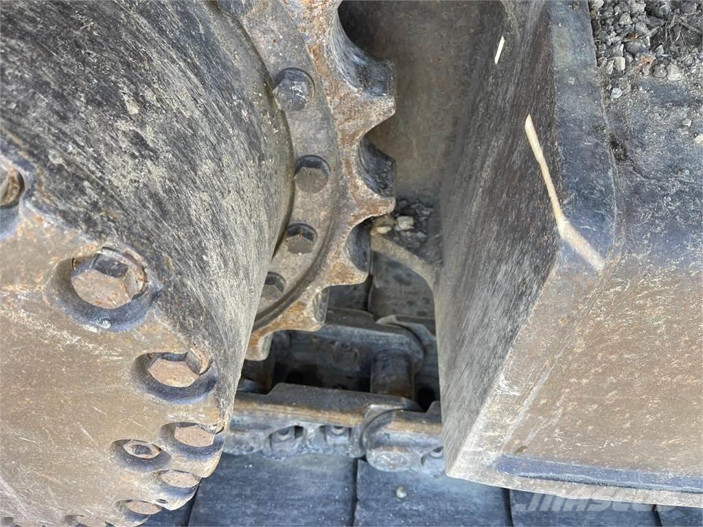 Komatsu PC300 LC Kāpurķēžu ekskavatori