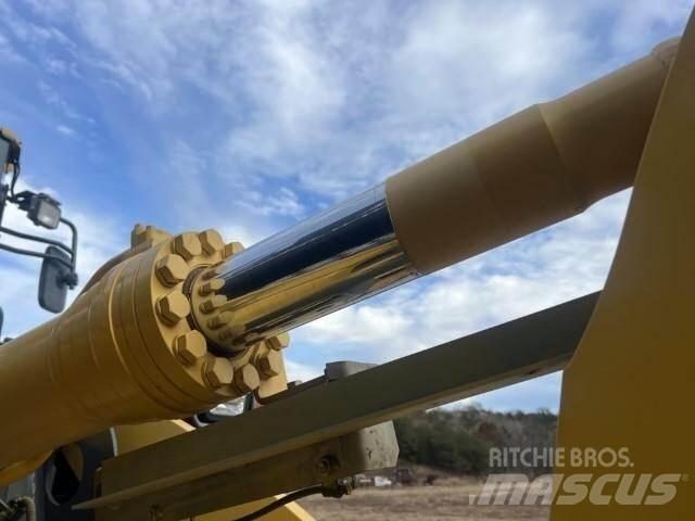 Komatsu WA320-8 Iekrāvēji uz riteņiem