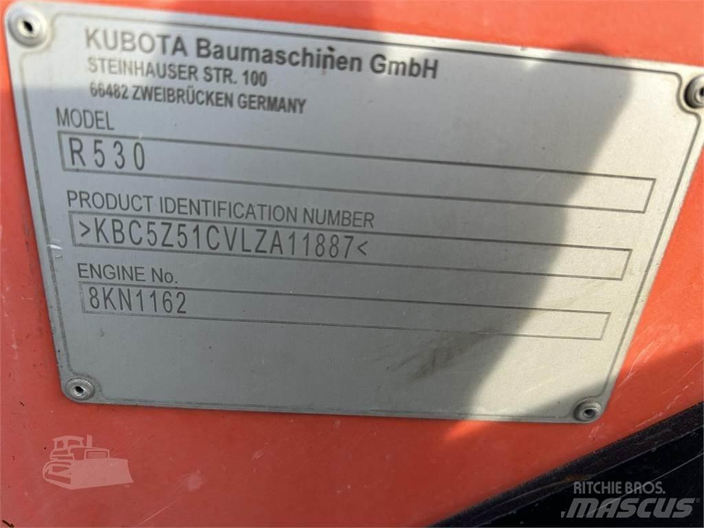 Kubota R530 Iekrāvēji uz riteņiem