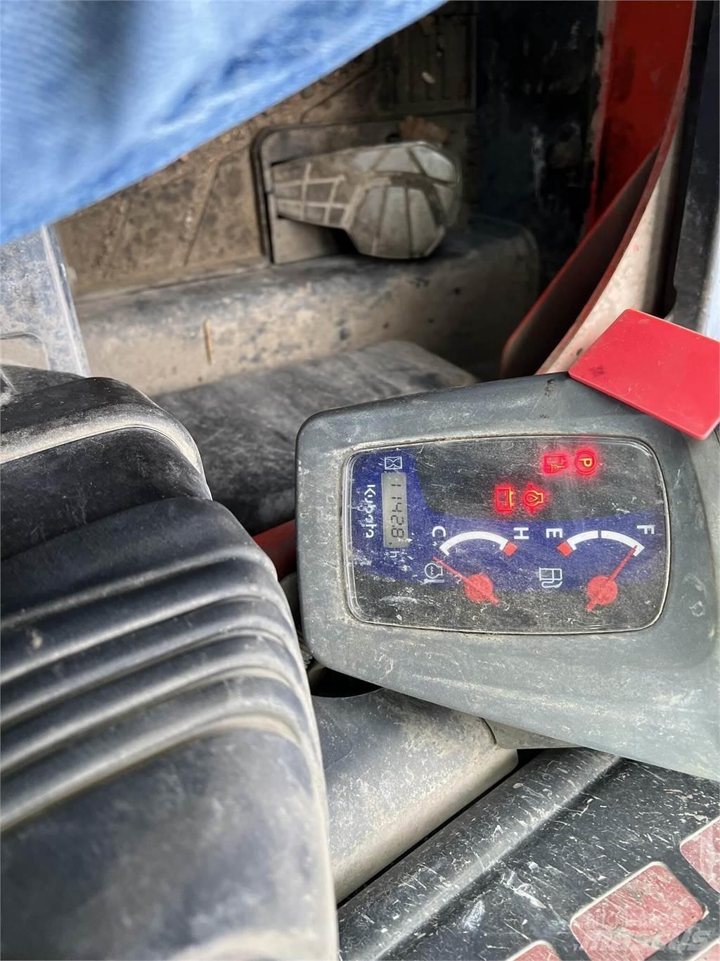 Kubota SSV75 Lietoti riteņu kompaktiekrāvēji