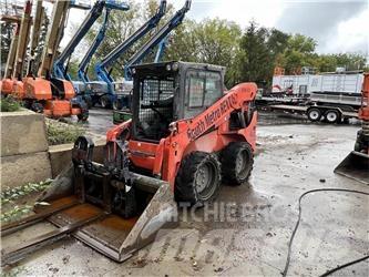 Kubota SSV75 Lietoti riteņu kompaktiekrāvēji