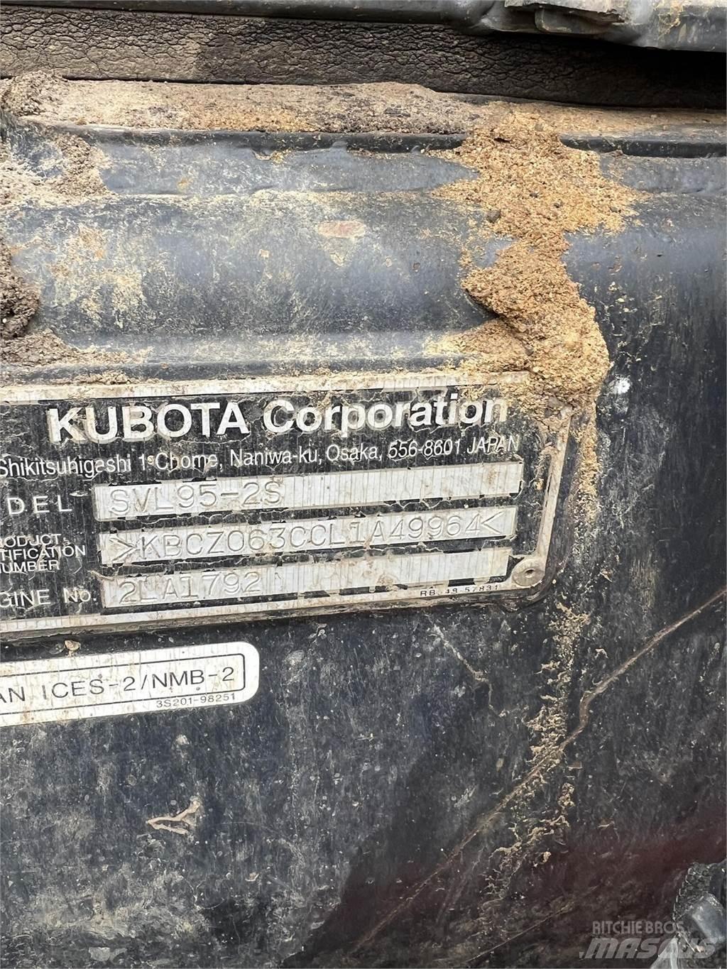 Kubota SVL95-2S Lietoti riteņu kompaktiekrāvēji