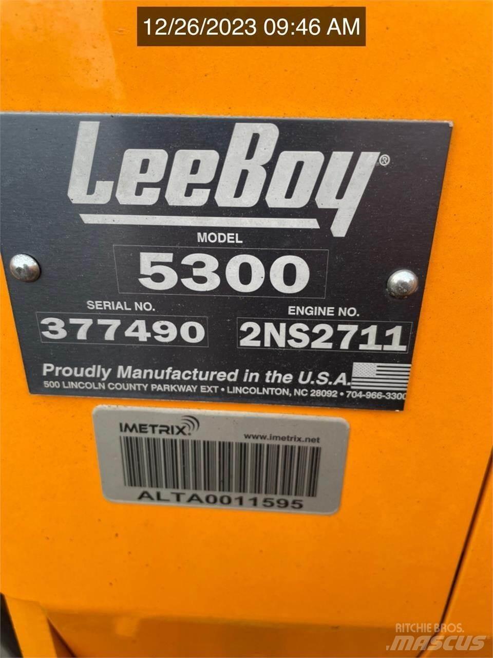 LeeBoy 5300 Asfalta klājēji