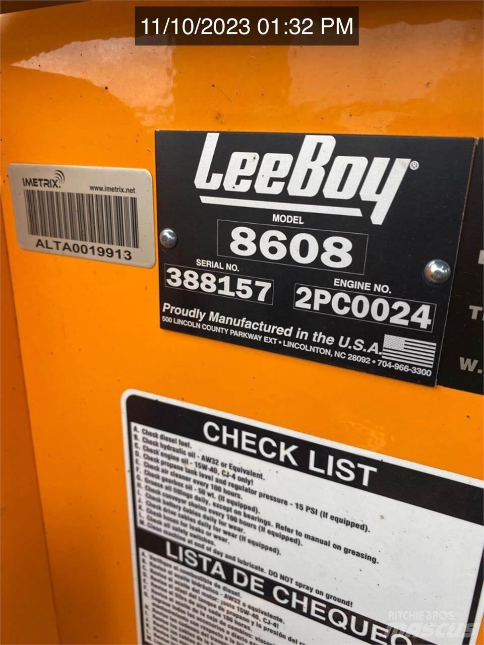 LeeBoy 8608 Asfalta klājēji