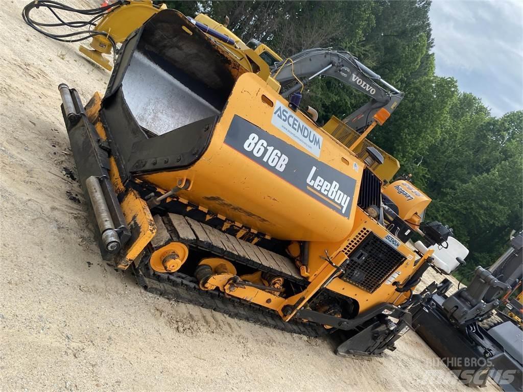 LeeBoy 8616B Asfalta klājēji