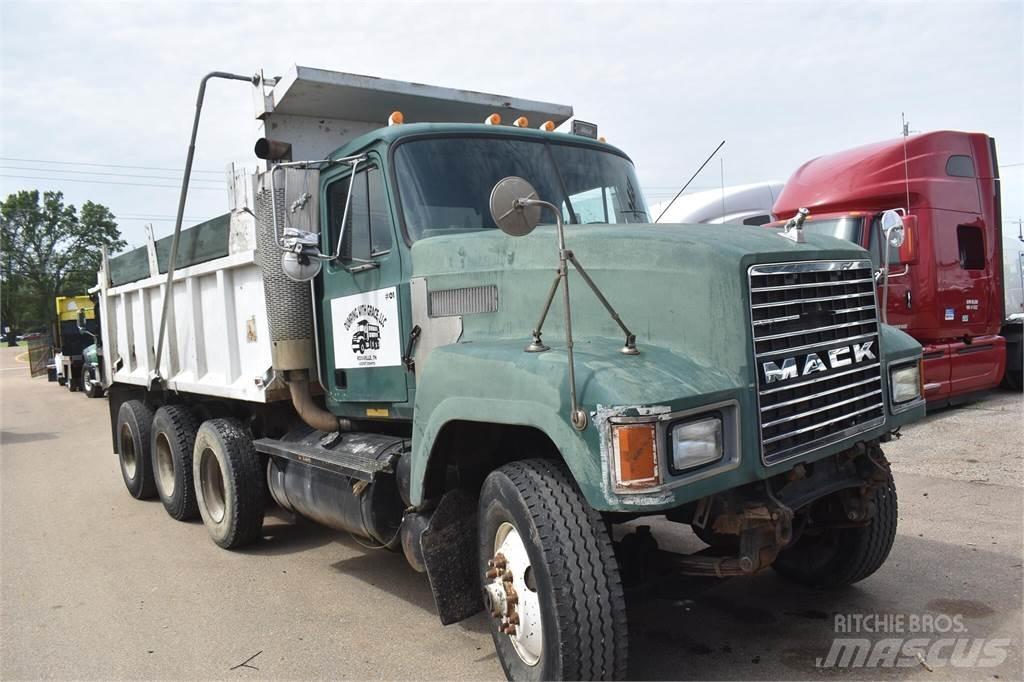 Mack CH613 Pašizgāzējs