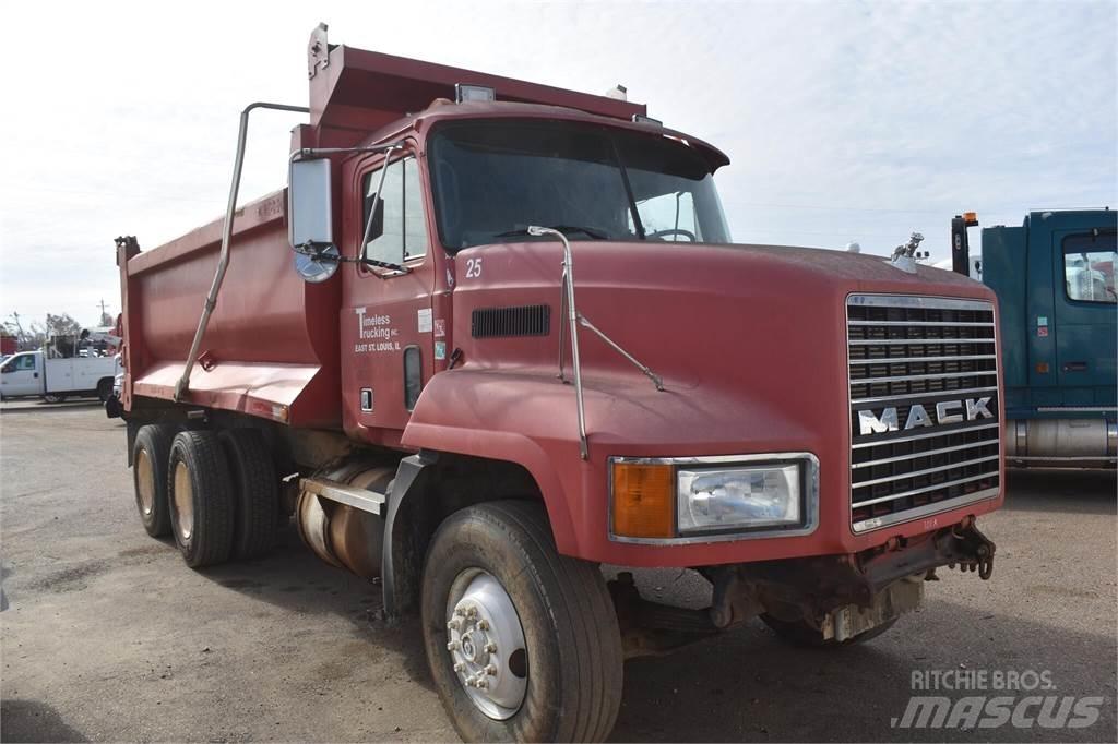 Mack CH613 Pašizgāzējs