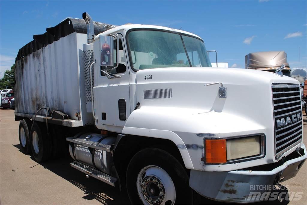 Mack CH613 Pašizgāzējs