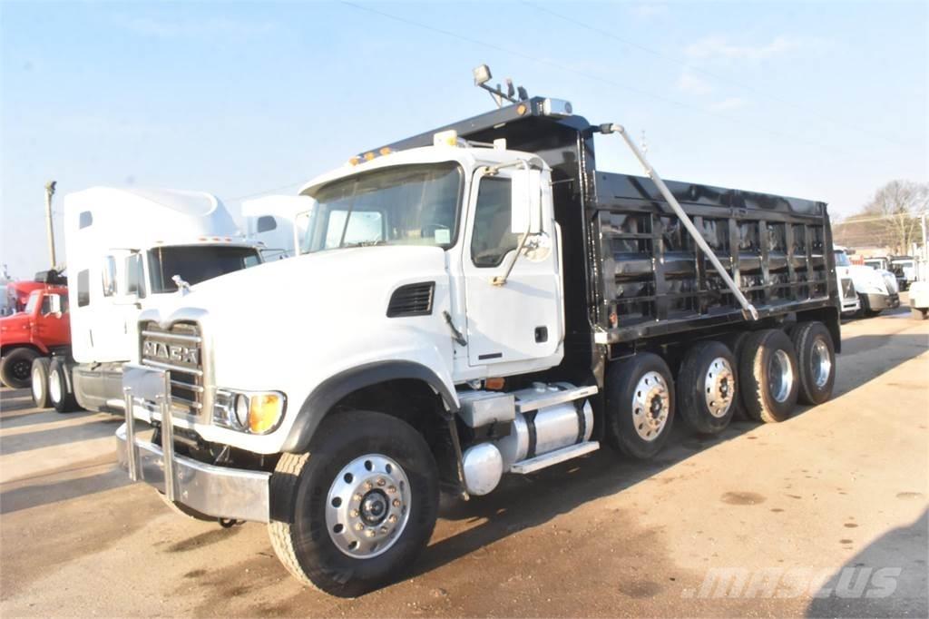 Mack GRANITE CV713 Pašizgāzējs