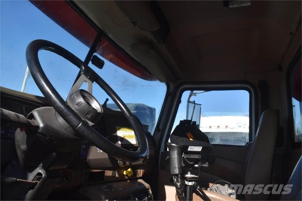 Mack GRANITE CV713 Pašizgāzējs