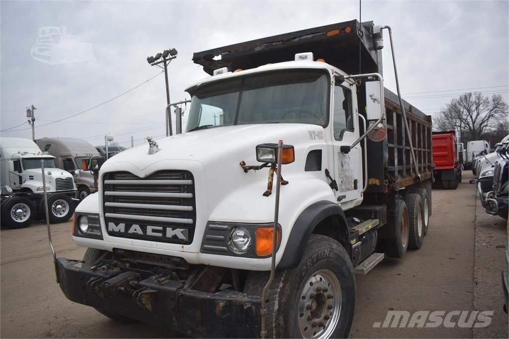 Mack GRANITE CV713 Pašizgāzējs