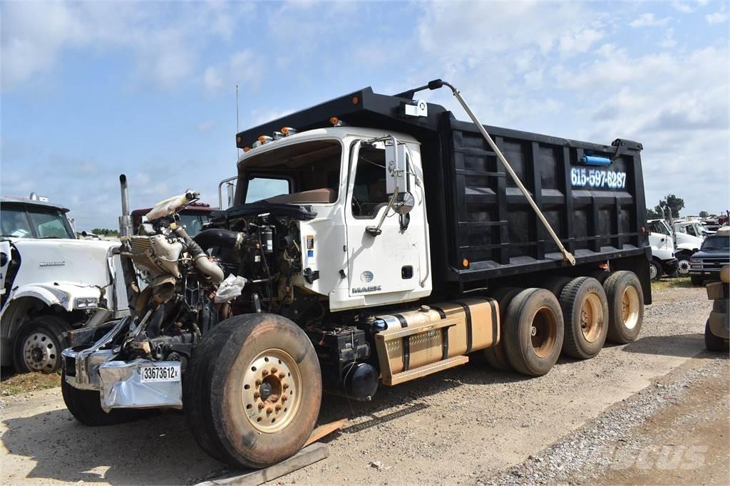 Mack GRANITE GU713 Pašizgāzējs