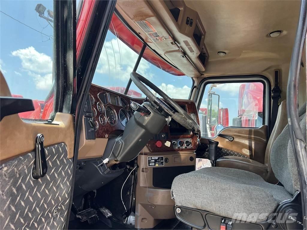 Mack GRANITE GU713 Pašizgāzējs