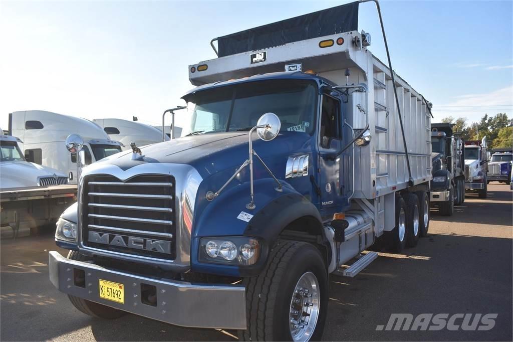 Mack GRANITE GU713 Pašizgāzējs