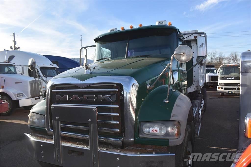 Mack GRANITE GU713 Pašizgāzējs