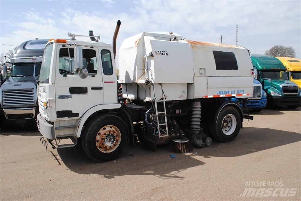 Mack MIDLINER MS250 Ielu tīrāmās mašīnas