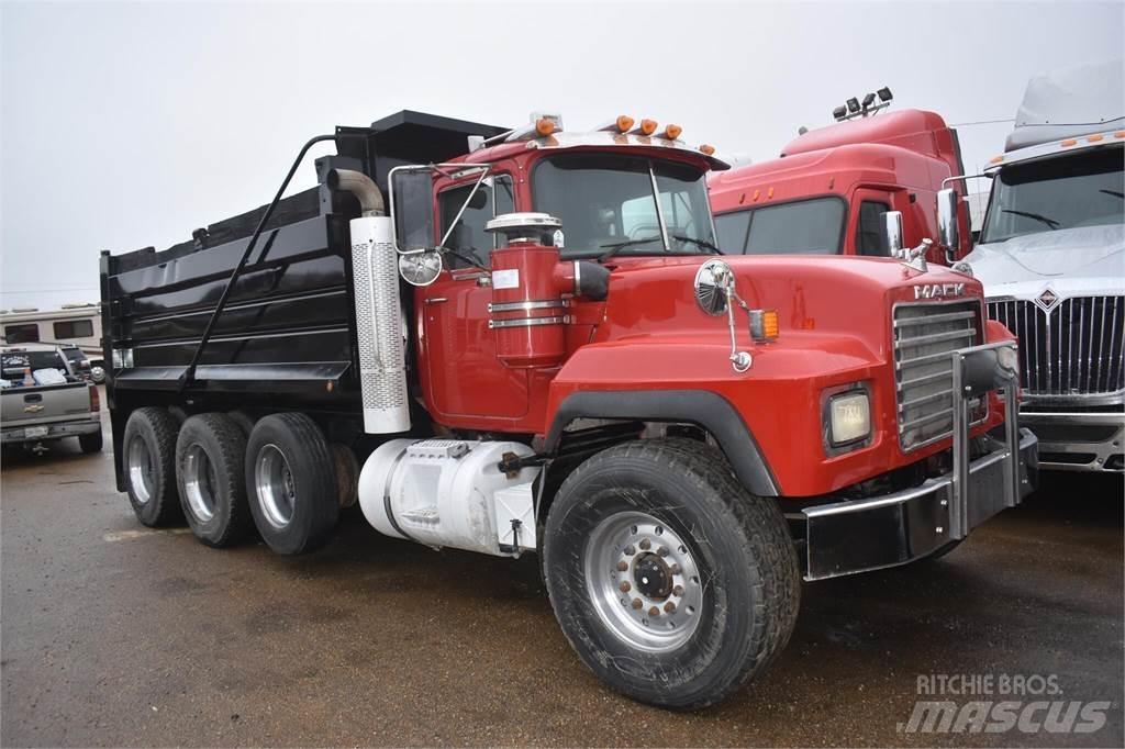 Mack RD688S Pašizgāzējs