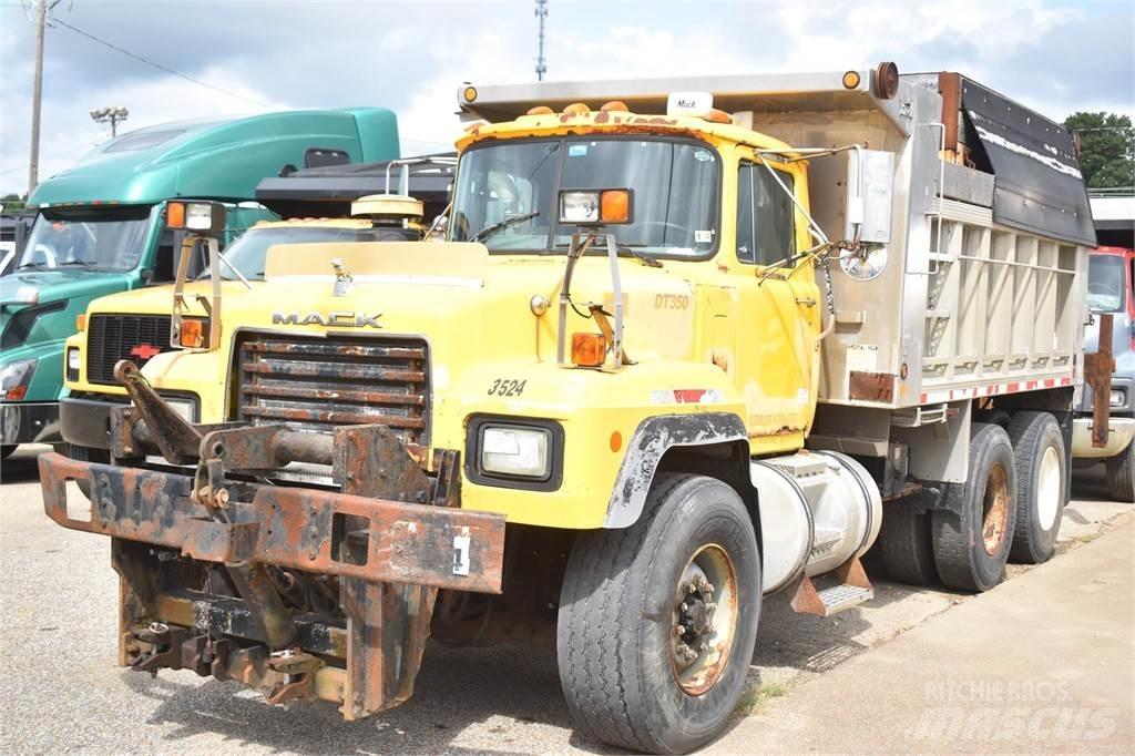 Mack RD688S Pašizgāzējs