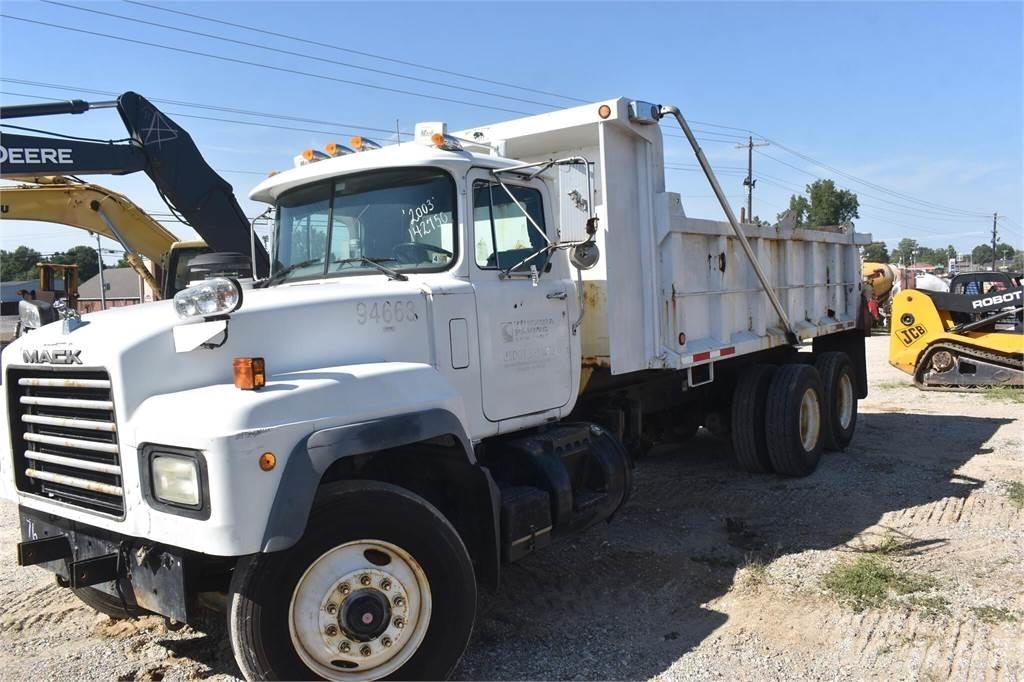 Mack RD690S Pašizgāzējs