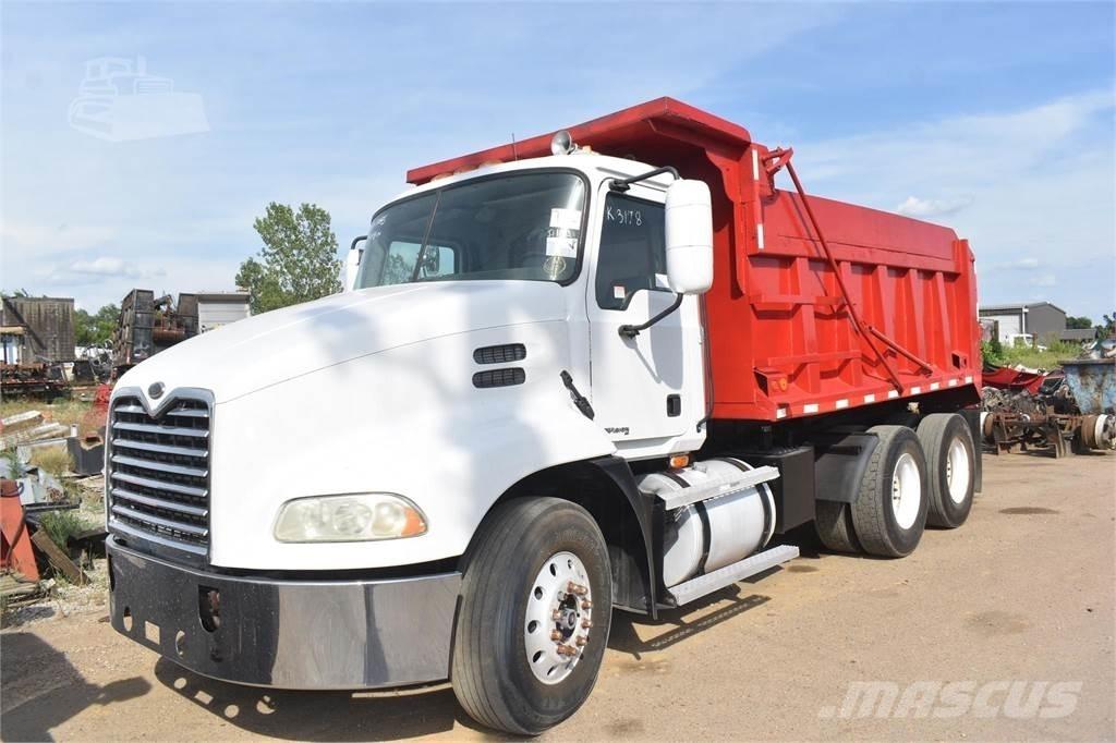 Mack VISION CXN613 Pašizgāzējs