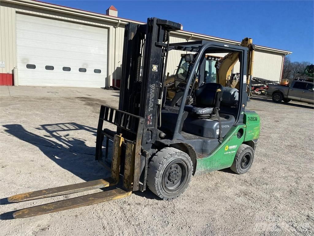 Mitsubishi FG30N Autokrāvēji - citi