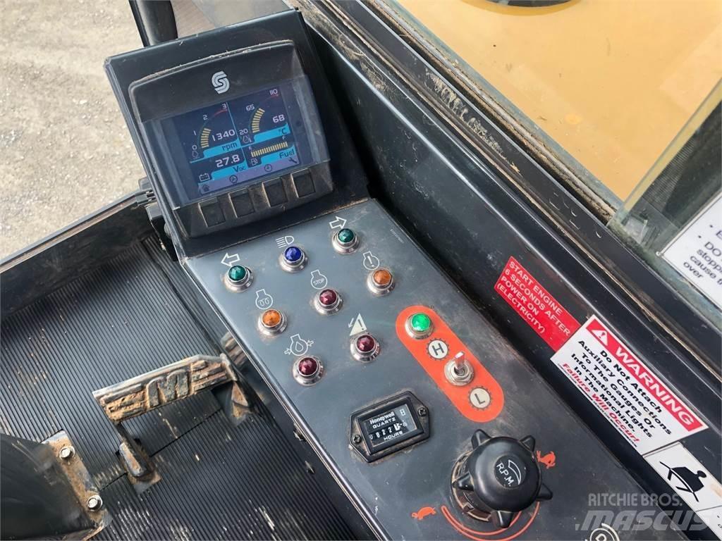 Morooka MST1500VD Kāpurķēžu pašizkrāvējs